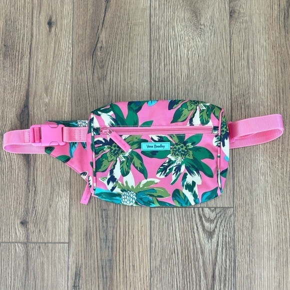 Vera Bradley Handbags - Vera Bradley Belt Bag In Tropical Paradise Pattern EUC